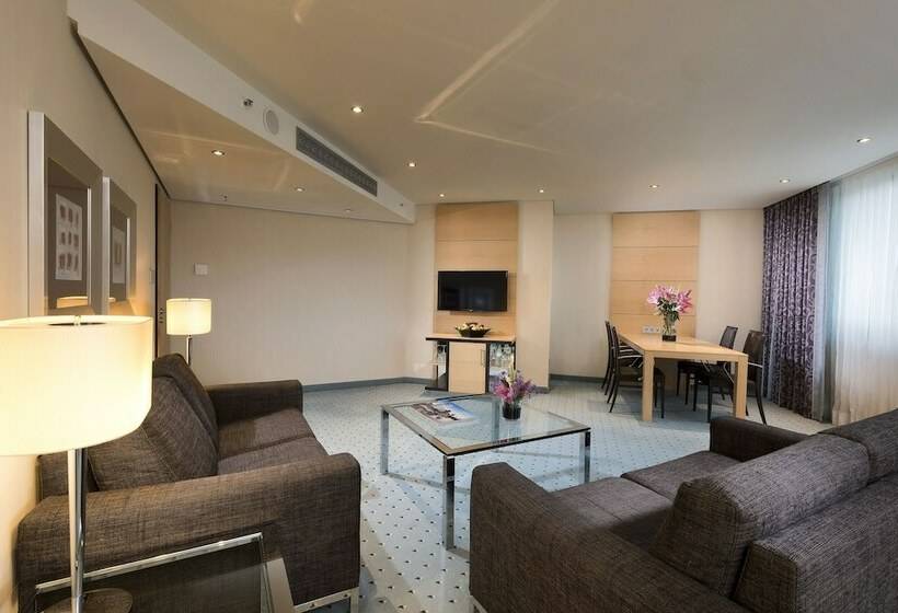 Полулюкс, Maritim Hotel Düsseldorf