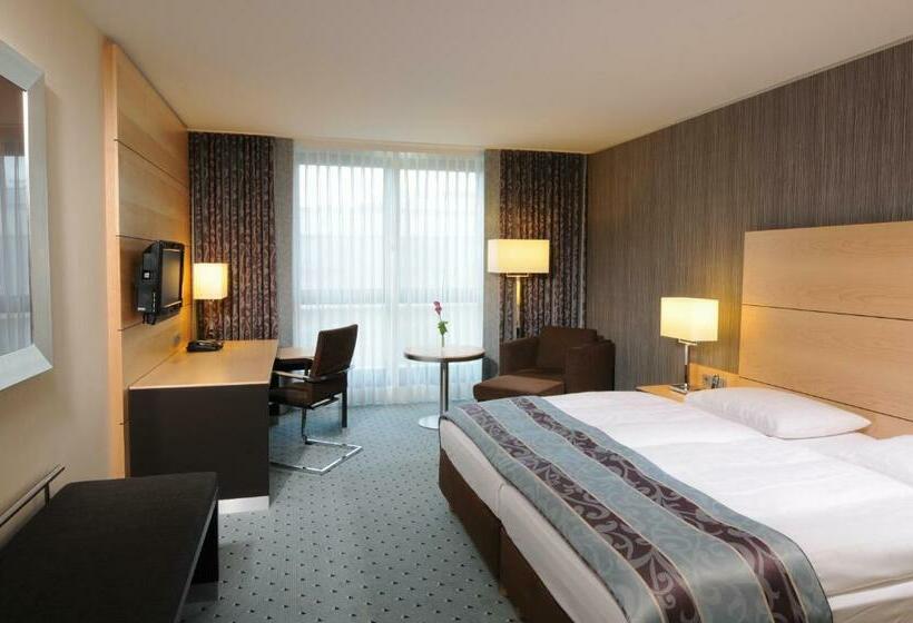 Номер Комфорт, Maritim Hotel Düsseldorf