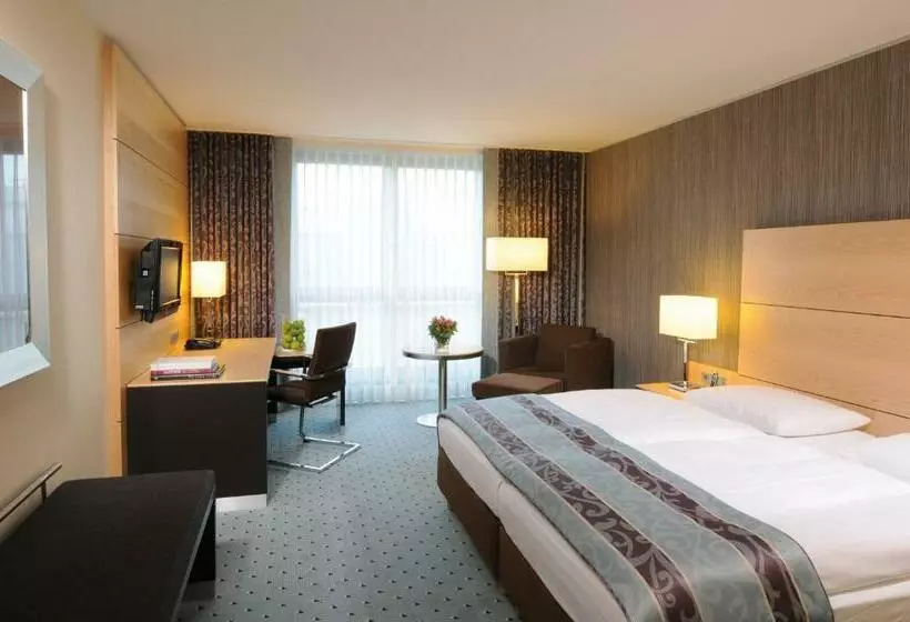 اتاق سوپریور, Maritim Hotel Düsseldorf