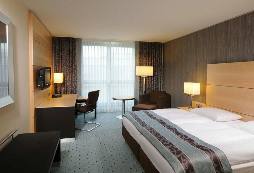수피리어 룸, Maritim Hotel Düsseldorf
