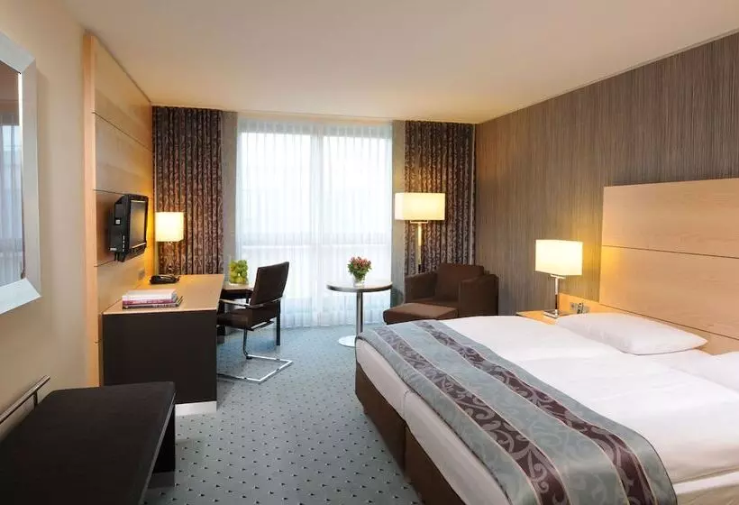اتاق سوپریور, Maritim Hotel Düsseldorf