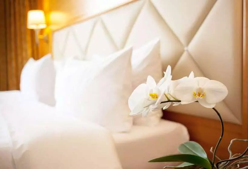 スタンダードルーム, Milan