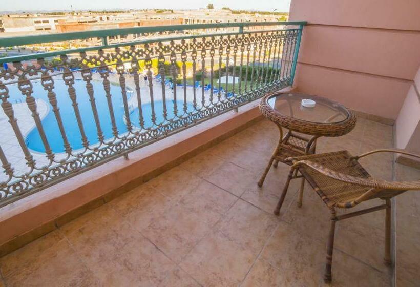 اتاق استاندارد با چشم‌انداز استخر, Mogador Kasbah
