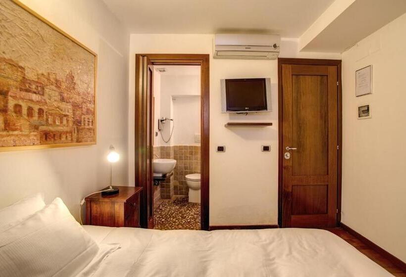 חדר סטנדרט יחיד, Residenza Domizia