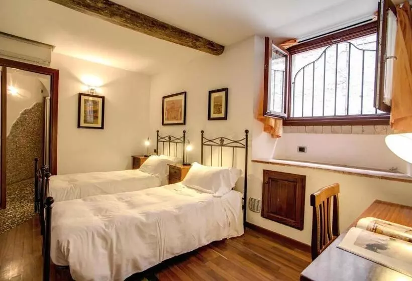 اتاق استاندارد سه نفره, Residenza Domizia