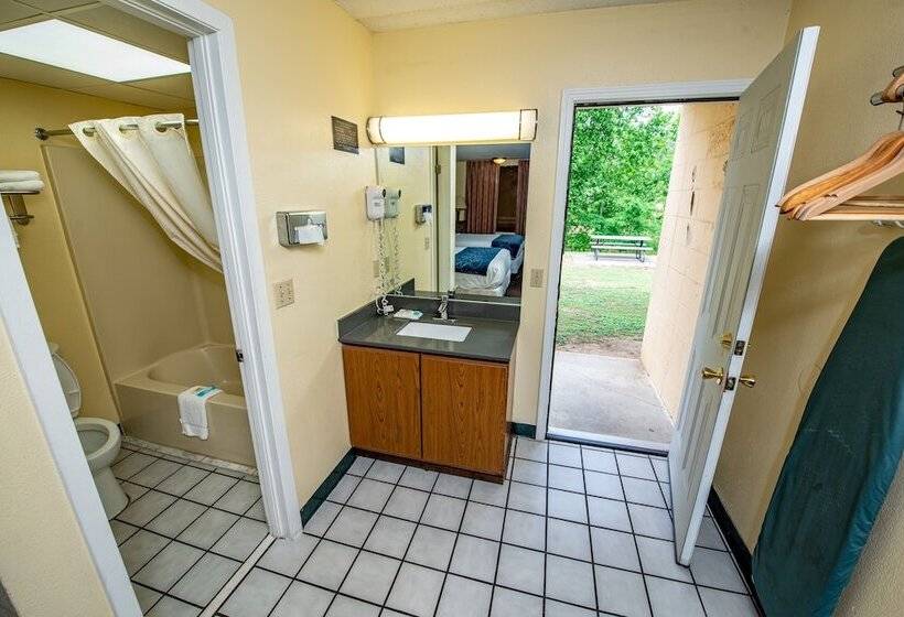 带2个双人床的标准工作室, River Place Inn