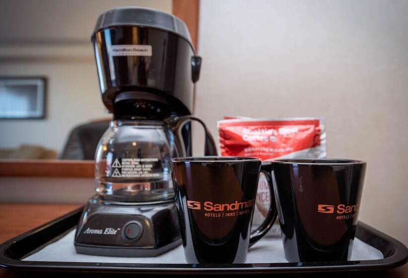２ダブルベッドのスタンダードルーム, Sandman Hotel & Suites Winnipeg Airport