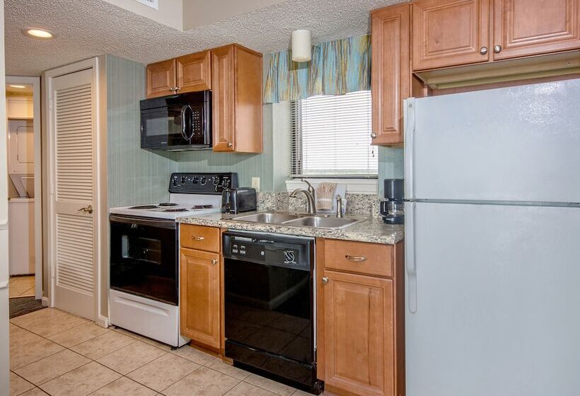 آپارتمان 2 خوابه با چشمانداز دریا, The Strand  A Boutique Resort