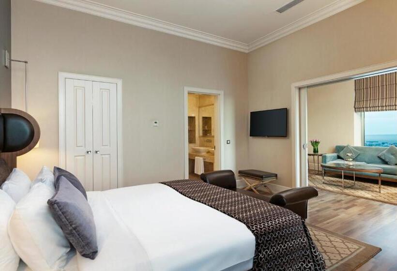 Suite Premium, Titanic Business Kartal