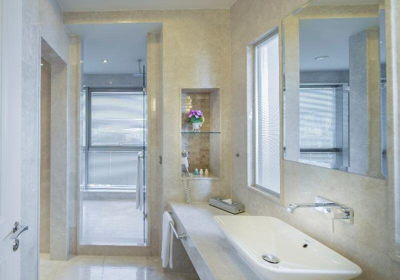 Pokój Deluxe, Titanic Business Kartal