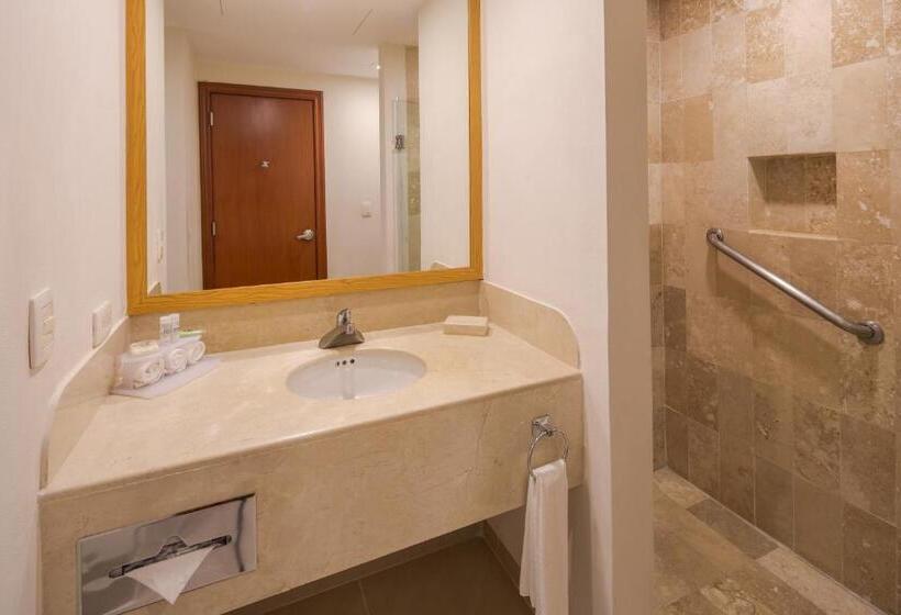 Habitació Estàndard Llit King Adaptada per a persones amb mobilitat reduïda, Wyndham Garden Playa Del Carmen