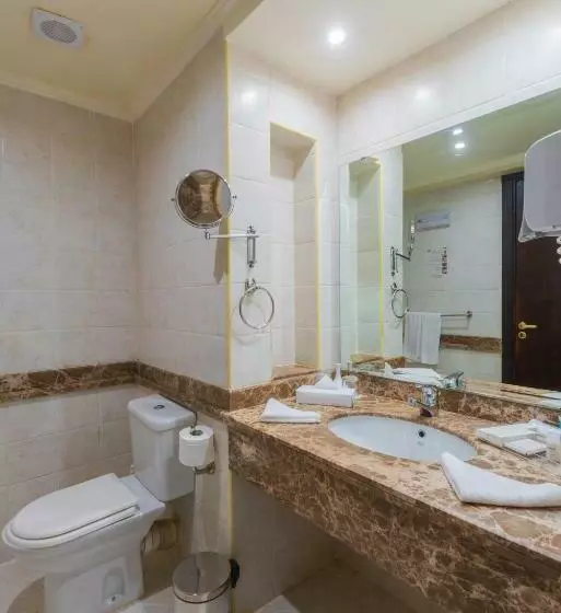 اتاق خانوادگی با چشم‌انداز دریا, Malikia Resort Abu Dabbab