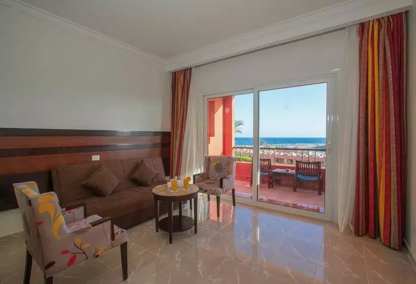 اتاق خانوادگی با چشم‌انداز دریا, Malikia Resort Abu Dabbab