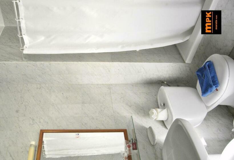 침실 1개 풀장 전망 아파트, Marola Park