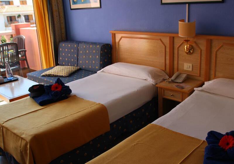 스탠다드 스튜디오 풀장 전망, Marola Park