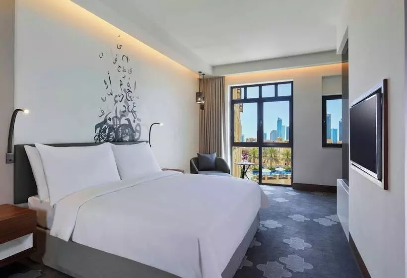 اتاق لوکس با چشم‌انداز استخر, The Heritage Hotel, Autograph Collection