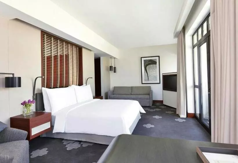 سوئیت با چشم‌انداز, The Heritage Hotel, Autograph Collection