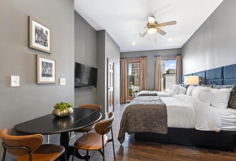 带阳台的豪华间, The Historic Blue Moon Hotel NYC