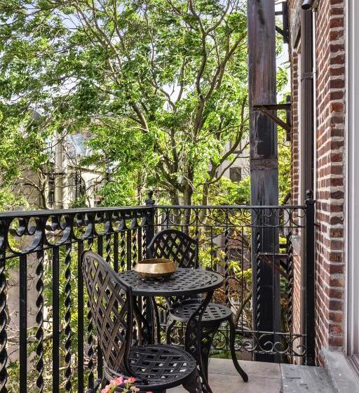 带阳台的豪华间, The Historic Blue Moon Hotel NYC