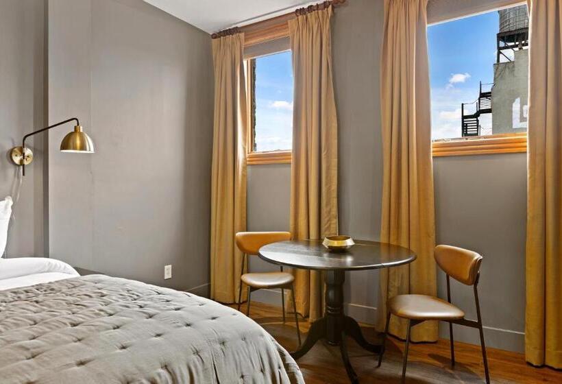 标准间, The Historic Blue Moon Hotel NYC