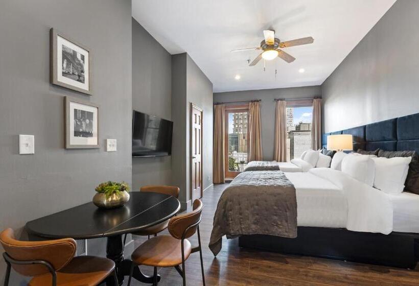 豪华房间, The Historic Blue Moon Hotel NYC