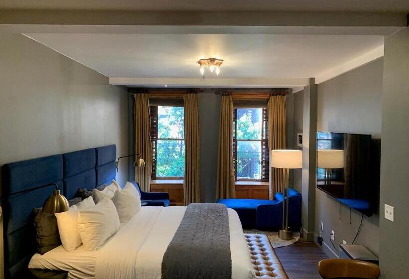小型套房, The Historic Blue Moon Hotel NYC