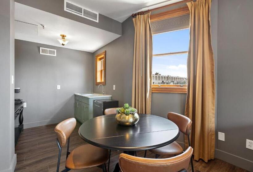 带大床的标准间, The Historic Blue Moon Hotel NYC