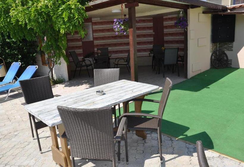 Апартаменты 1 Спальня, Belleville