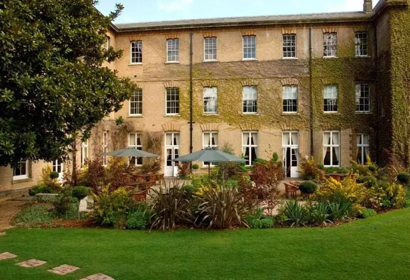 スタンダードルーム, De Vere Beaumont Estate