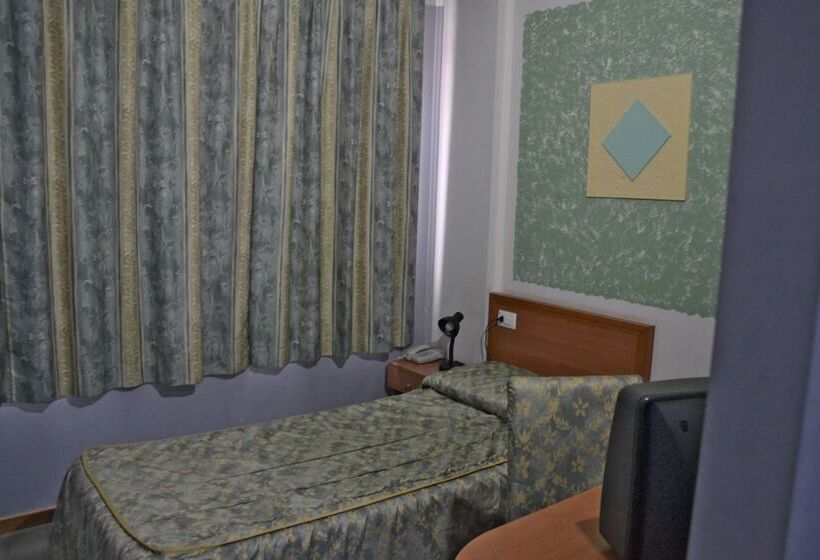 スタンダードシングルルーム, Garda