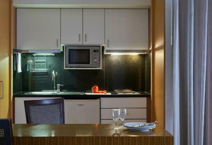 Апартаменты Внутренние 1 Спальня, Golden Residence