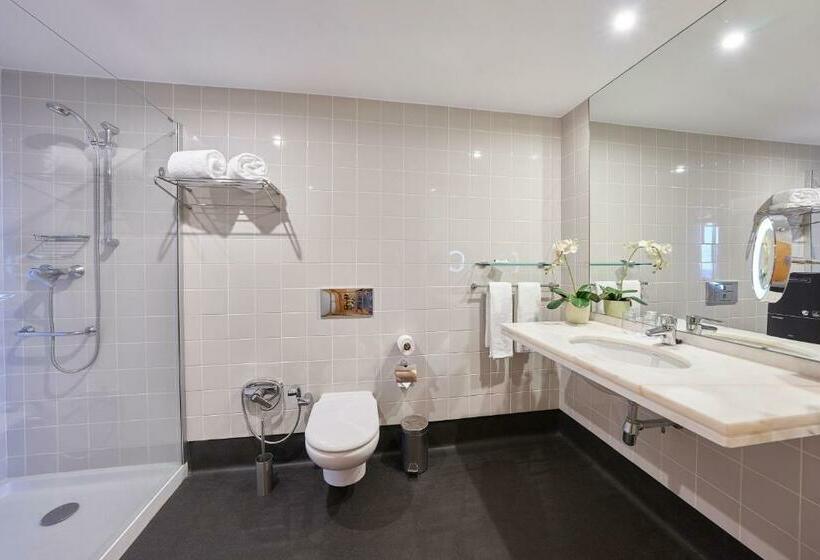 1ベッドルームインサイドアパートメント, Golden Residence