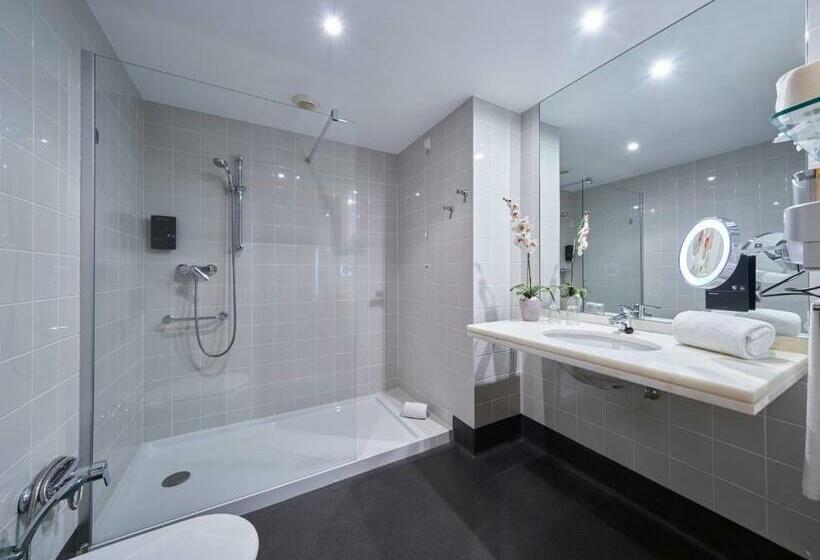 サイドシービュー1ベッドルームアパートメント, Golden Residence