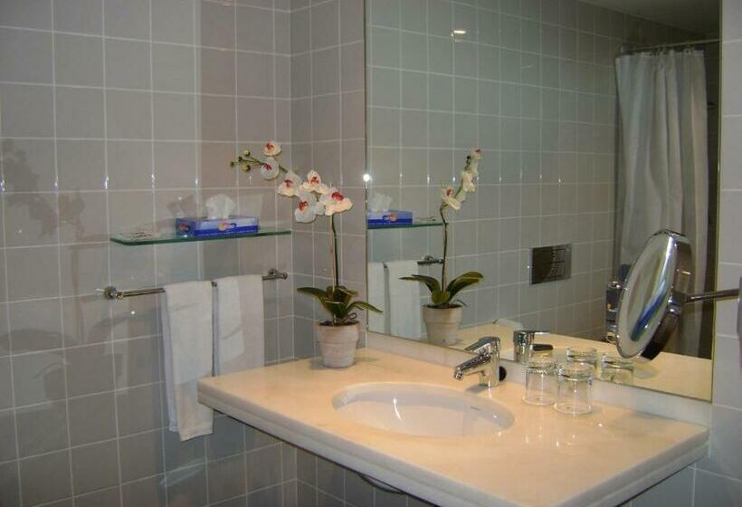 스탠다드 룸 측면 바다 전망, Golden Residence