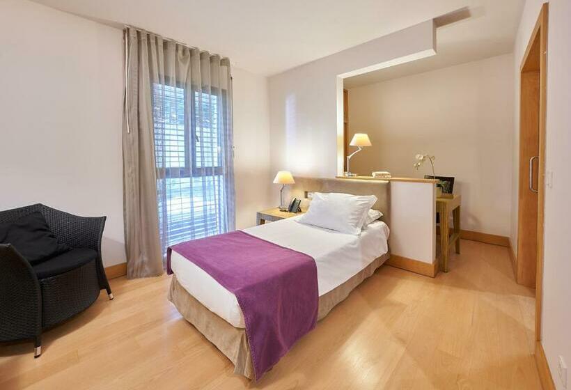 スタンダードシングルルーム, Golden Residence