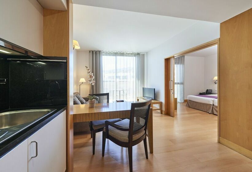 Апартаменты 1 Спальня, Golden Residence