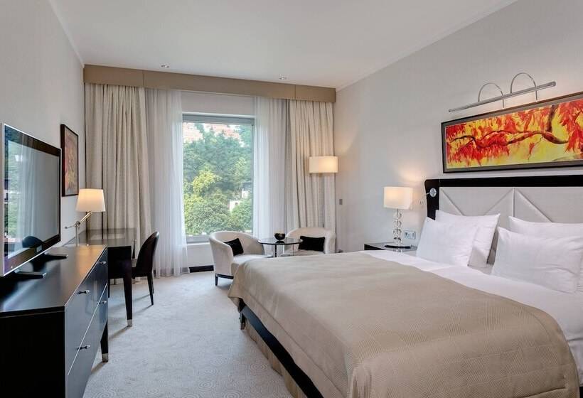 اتاق اجرایی با تخت بزرگ, Grand Hotel River Park, A Luxury Collection Hotel, Bratislava