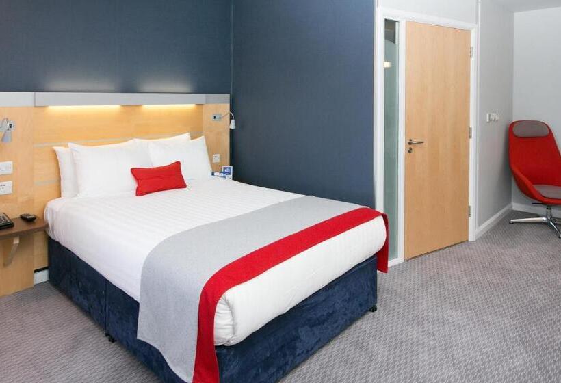 장애인을 위한 스탠다드 룸, Holiday Inn Express Antrim, An Ihg