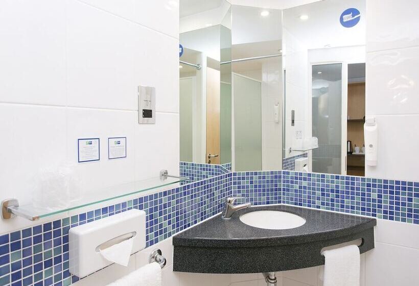 스탠다드 룸, Holiday Inn Express Antrim, An Ihg