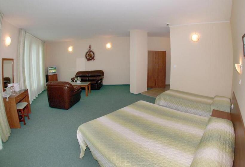 Семейный Номер, L&B