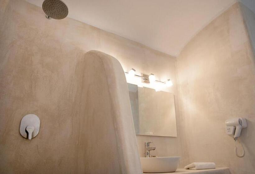 سوئیت با وان آب گرم, Lindos Sun