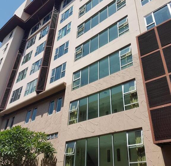 סוויטה, Maninarakorn