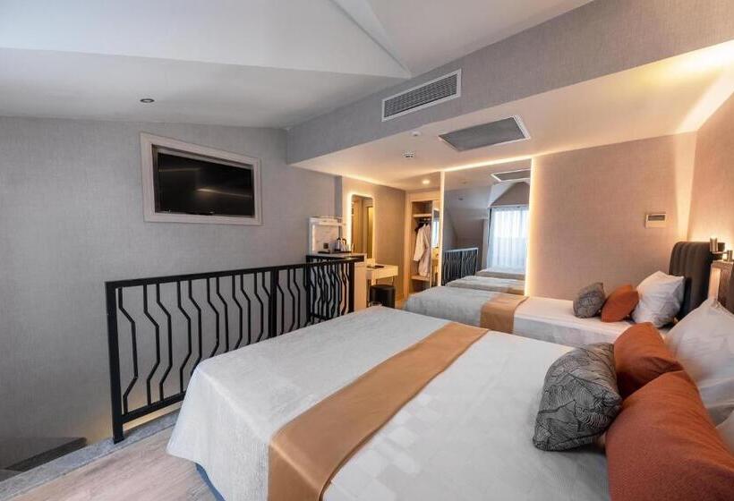 اتاق استاندارد با چشم‌انداز باغ, Lago