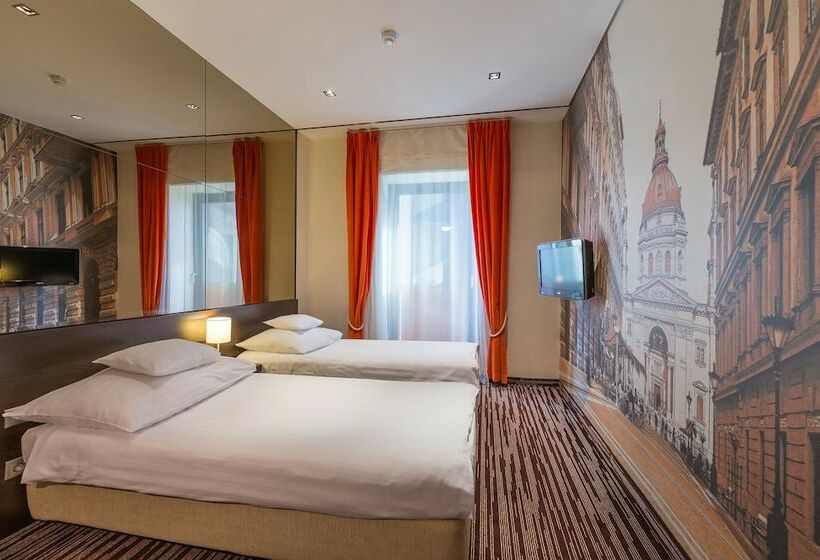 غرفة قياسية, President