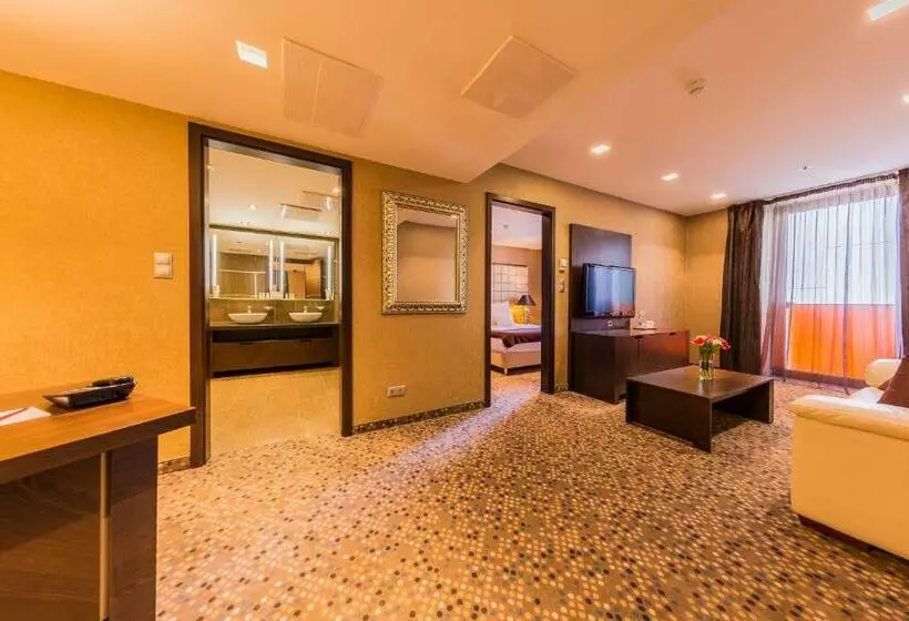 سوییت, President Budapest, Affiliated by Meliá