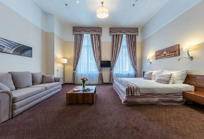 جناح جونيور, President