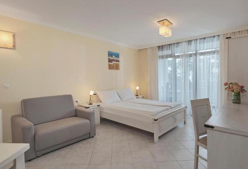 Студия Стандарт Вид на Море, Santa Marina Holiday Village