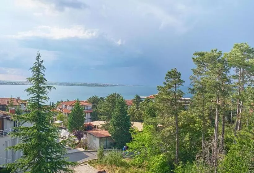 استودیوی استاندارد با چشم‌انداز دریا, Santa Marina Holiday Village