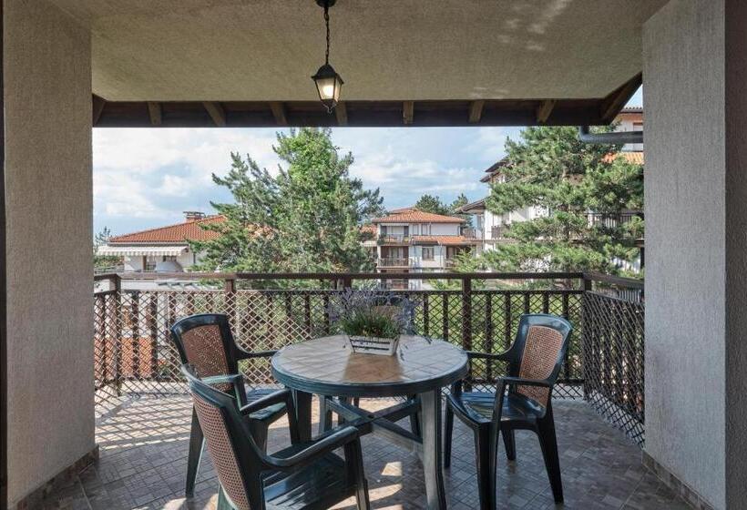 Апартаменты 2 Спальни Вид на Море, Santa Marina Holiday Village