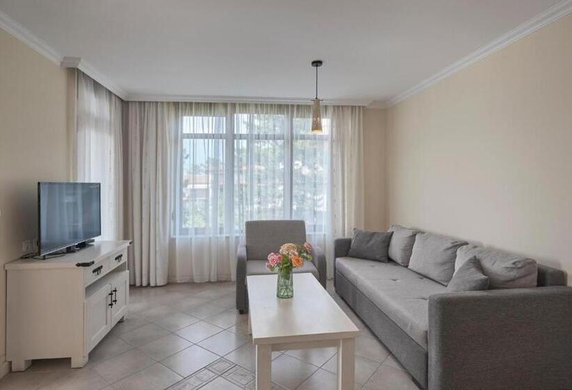 Апартаменты 2 Спальни Вид на Море, Santa Marina Holiday Village